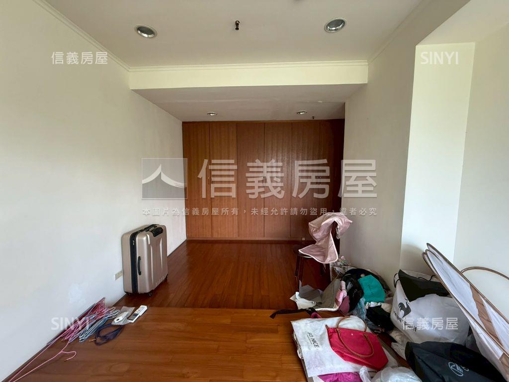 麗湖美景３房房屋室內格局與周邊環境