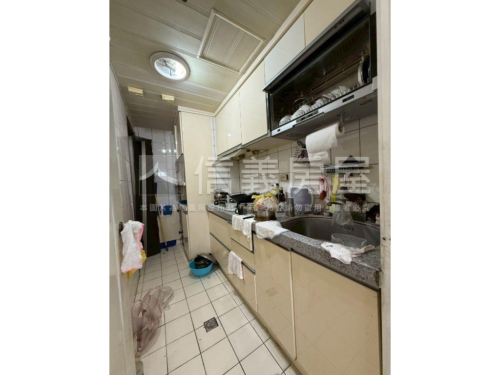 麗湖美景３房房屋室內格局與周邊環境
