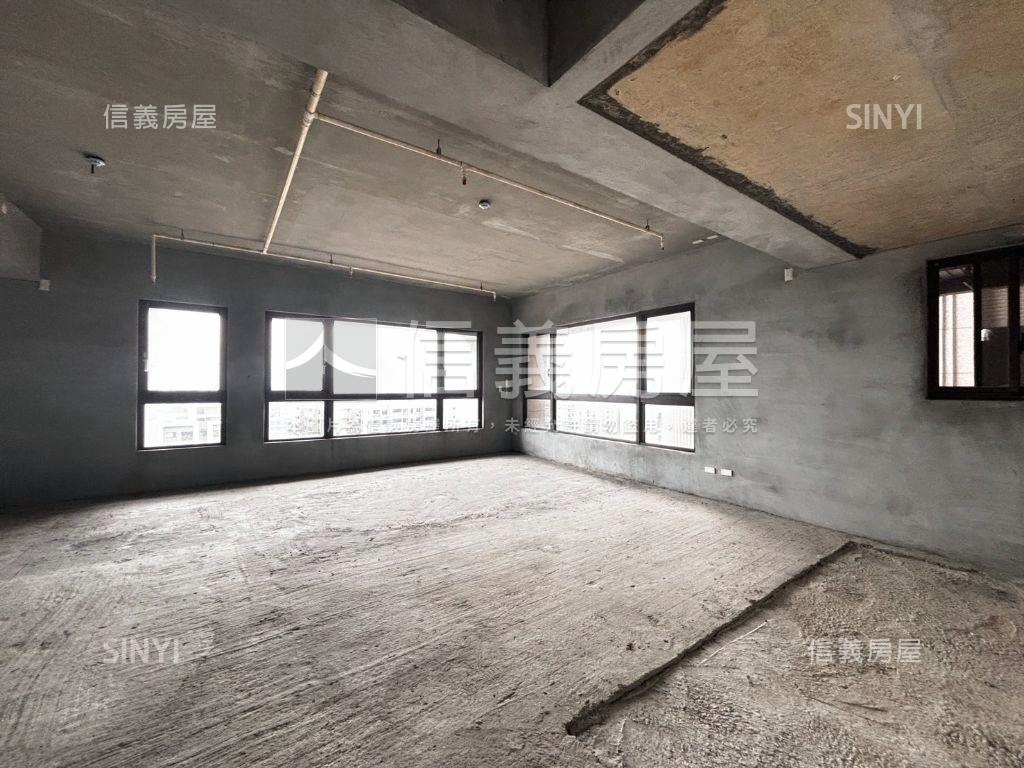 世界首席邊間高樓房屋室內格局與周邊環境