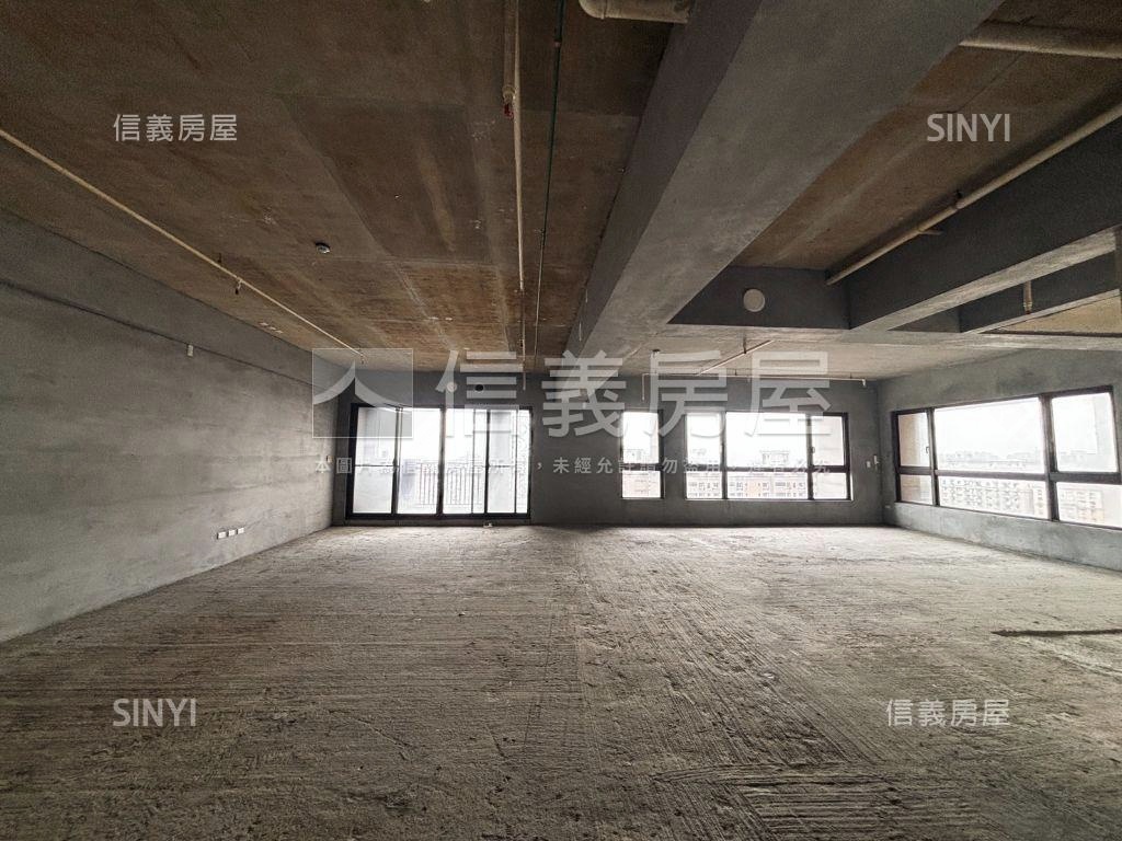 世界首席邊間高樓房屋室內格局與周邊環境