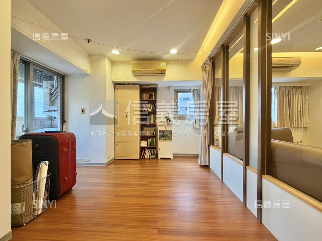 府中站前電梯三房平面車位房屋室內格局與周邊環境