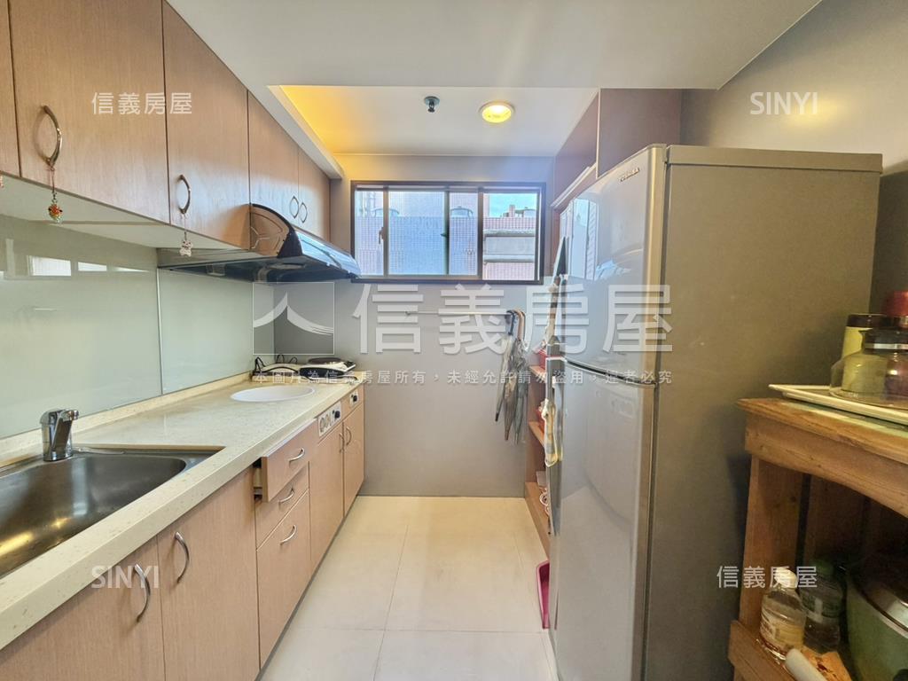 府中站前電梯三房平面車位房屋室內格局與周邊環境