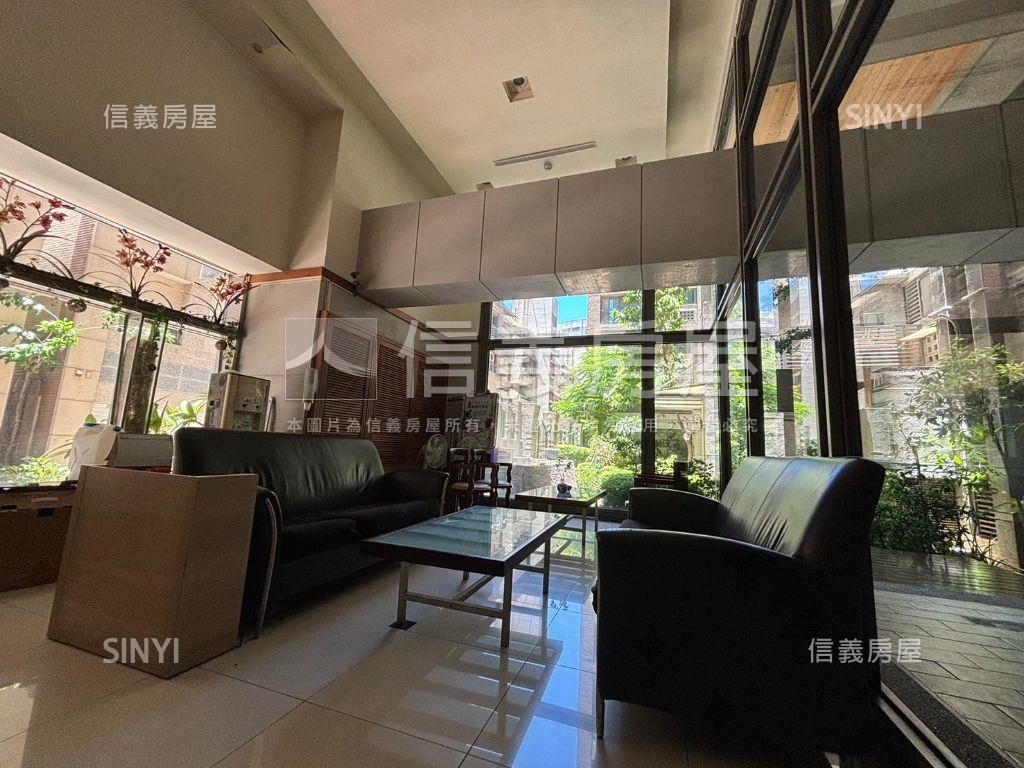 采雲天唯美古典風四房車位房屋室內格局與周邊環境