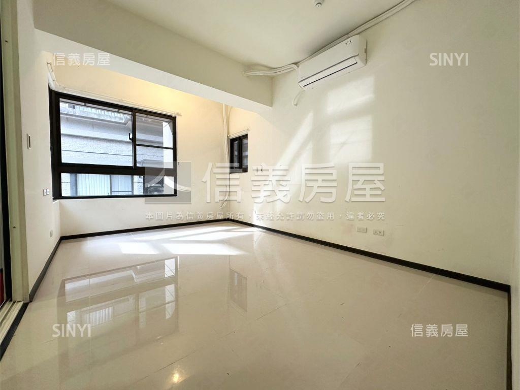 伴山邊間三房雙坡平車位房屋室內格局與周邊環境