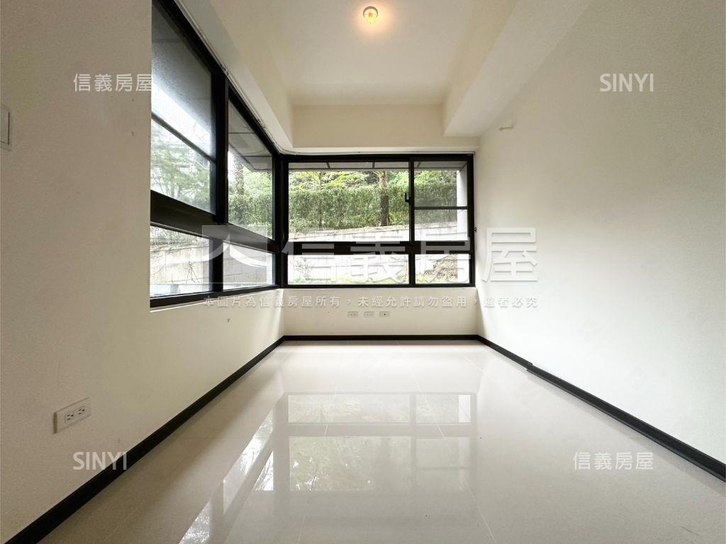 伴山邊間三房雙坡平車位房屋室內格局與周邊環境