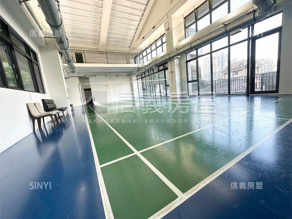 伴山邊間三房雙坡平車位房屋室內格局與周邊環境