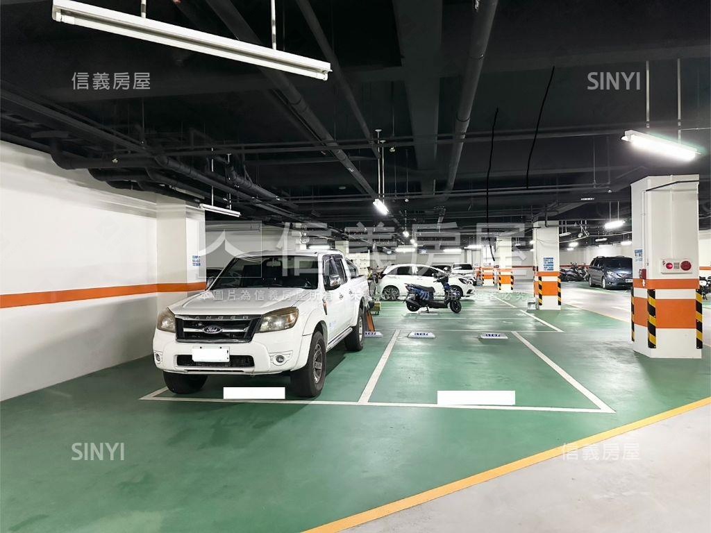 伴山邊間三房雙坡平車位房屋室內格局與周邊環境