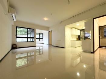 伴山吉品雙坡平車位