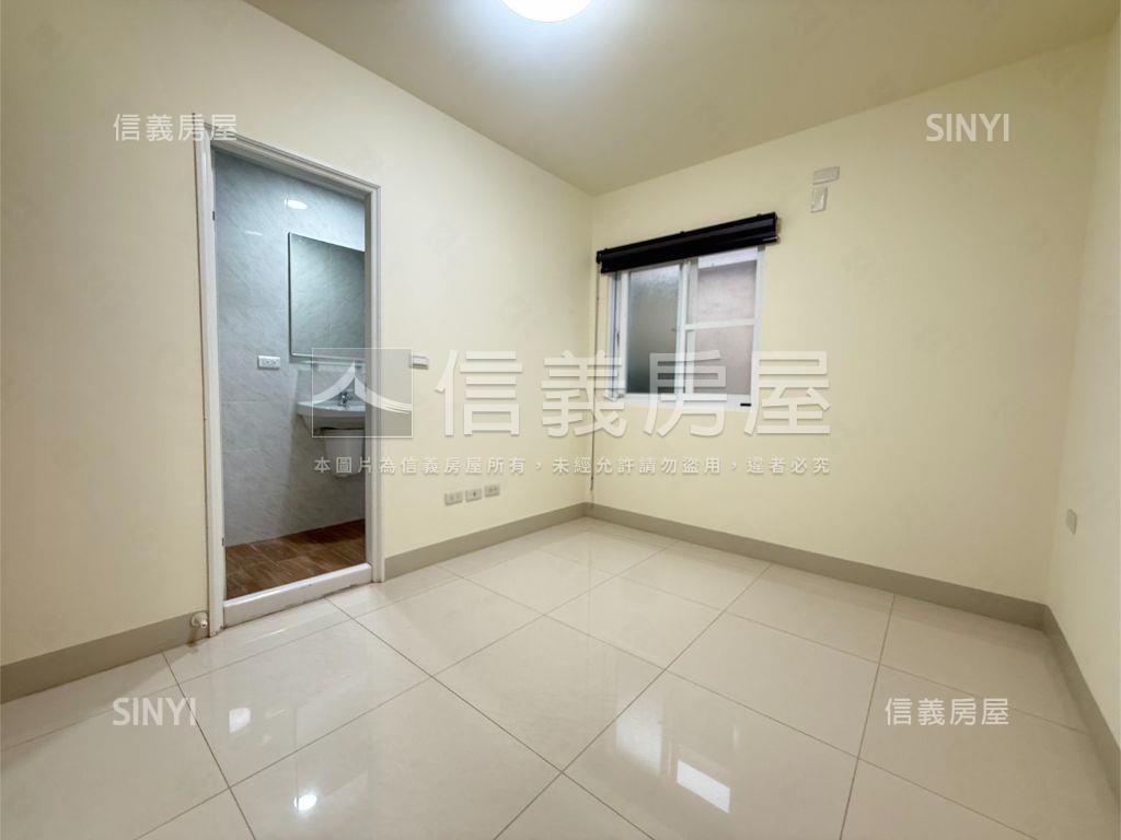 近輕軌漂漂亮亮活巷透天房屋室內格局與周邊環境