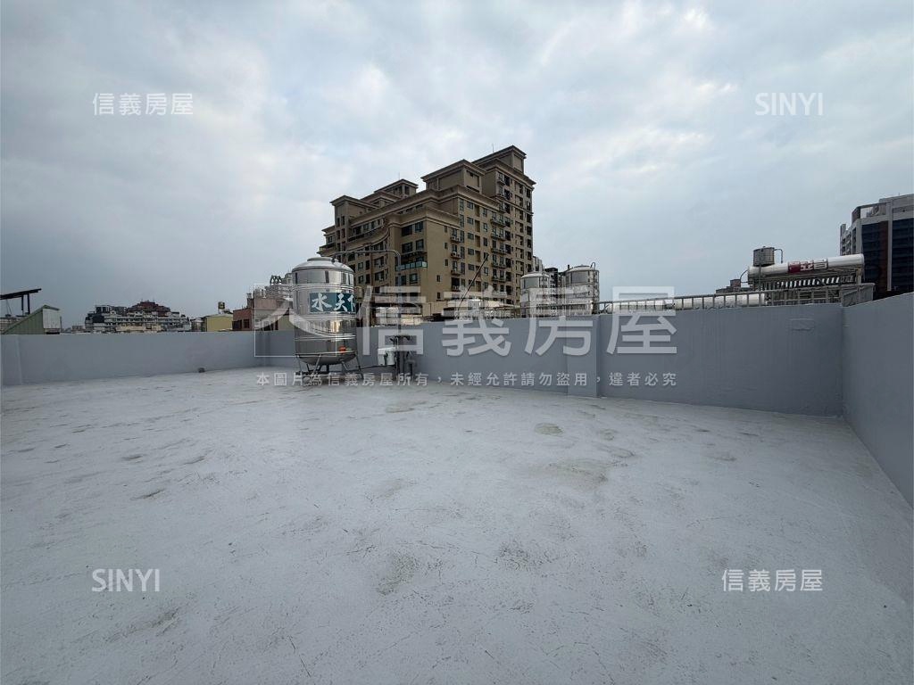 近輕軌漂漂亮亮活巷透天房屋室內格局與周邊環境