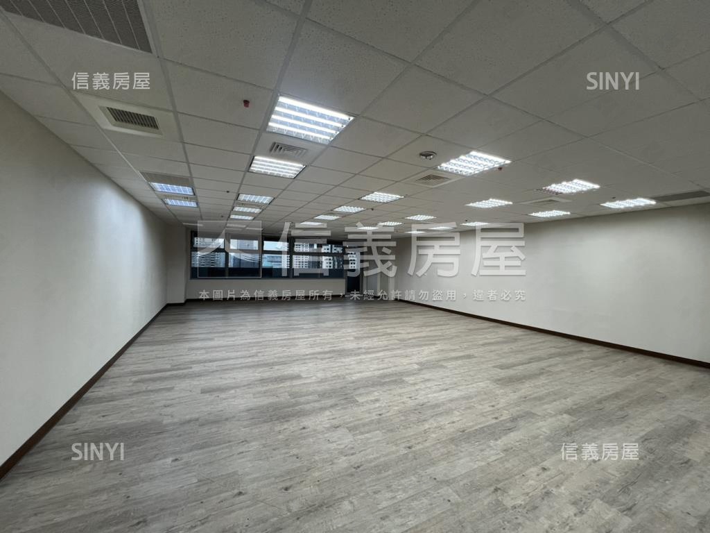 豐邑市政都心商辦Ｂ房屋室內格局與周邊環境