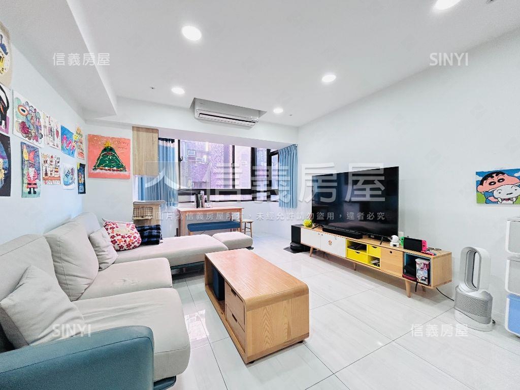 愷悅高樓裝潢３房車位房屋室內格局與周邊環境