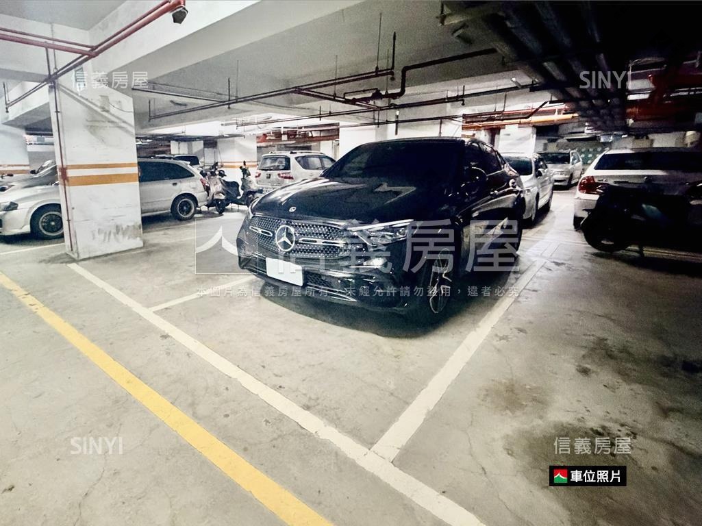 愷悅高樓裝潢３房車位房屋室內格局與周邊環境