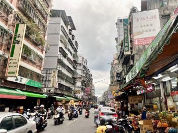 延吉街寬面金店面