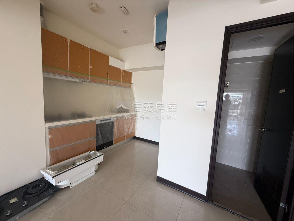 東區夏卡爾店面2房屋室內格局與周邊環境
