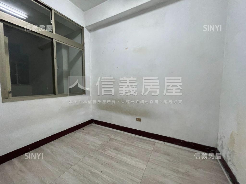 【ＶＲ】可看屋新興路透店房屋室內格局與周邊環境