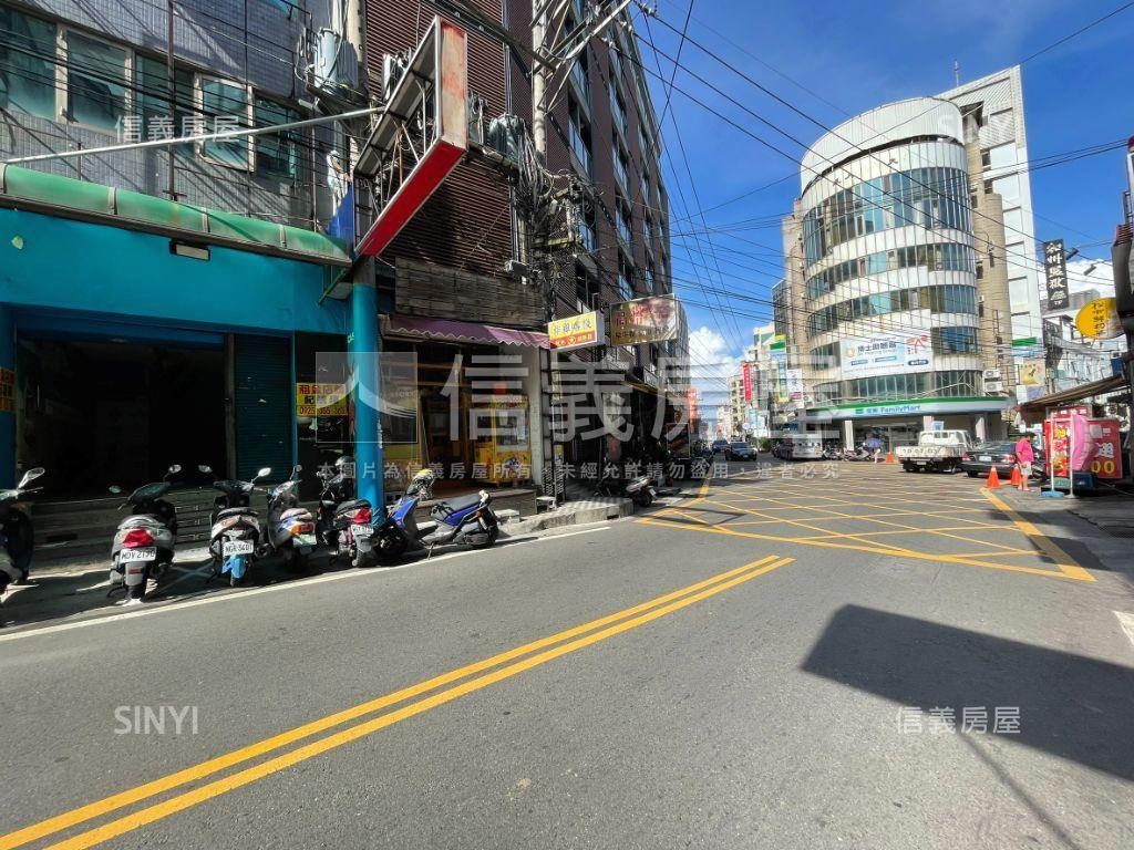 【ＶＲ】可看屋新興路透店房屋室內格局與周邊環境