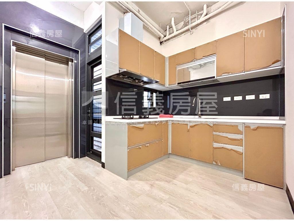 中華正路電梯透店房屋室內格局與周邊環境