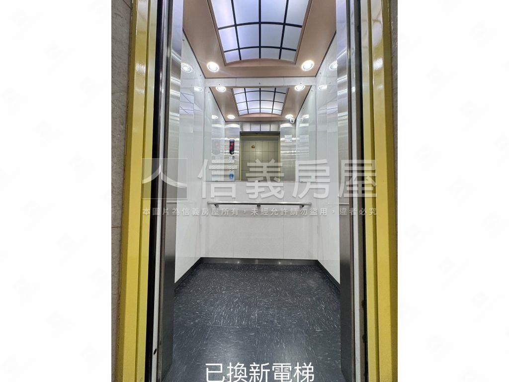 實小近未來捷運電梯三房房屋室內格局與周邊環境