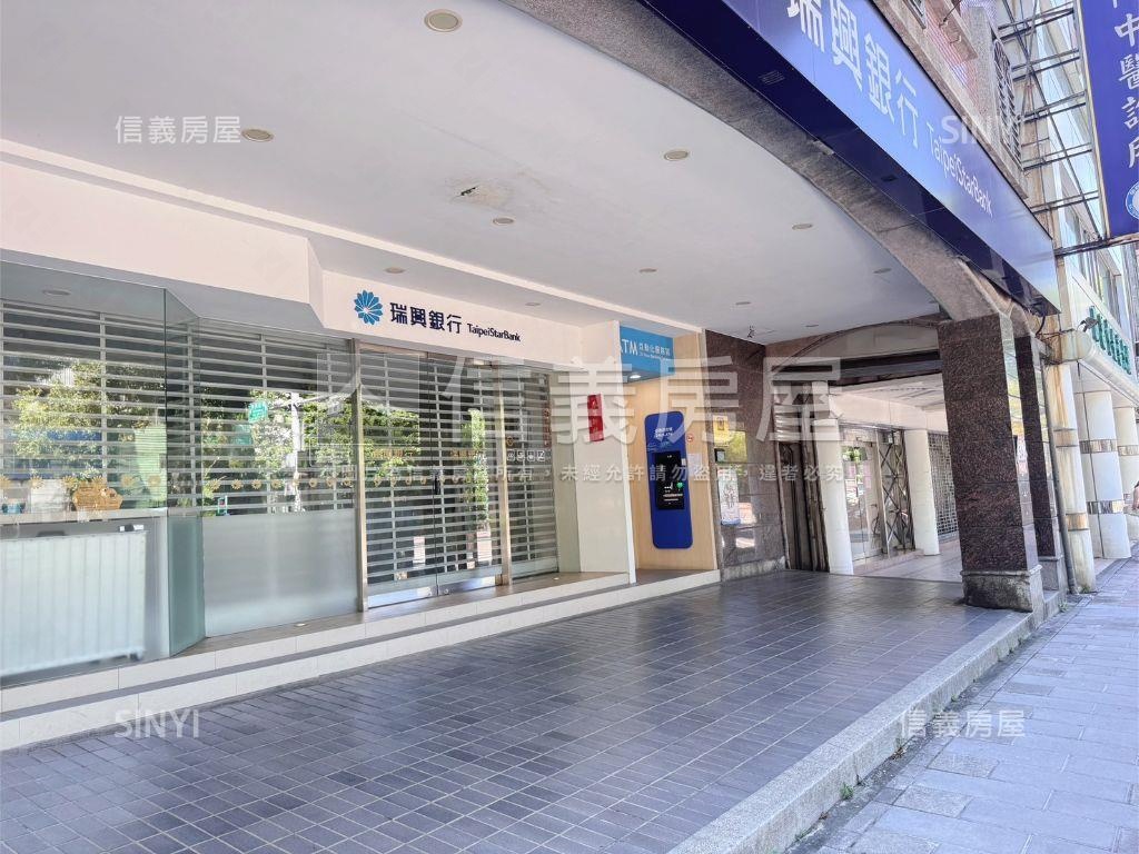 實小近未來捷運電梯三房房屋室內格局與周邊環境