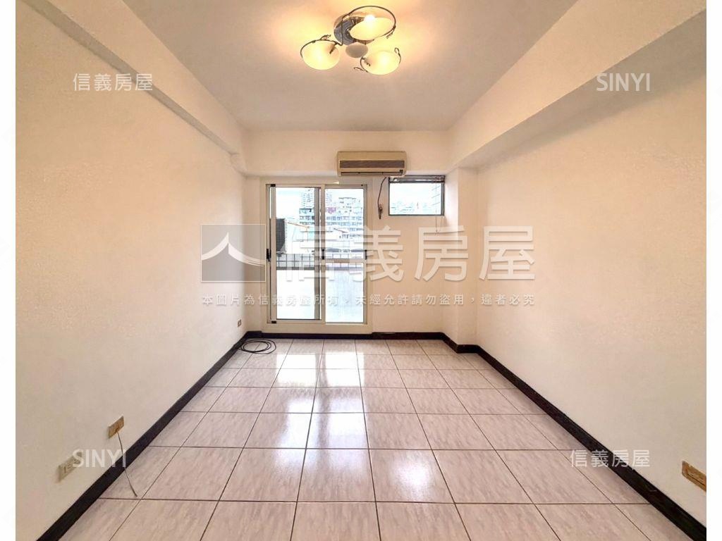 ｛小資｝電梯兩房美裝潢房屋室內格局與周邊環境