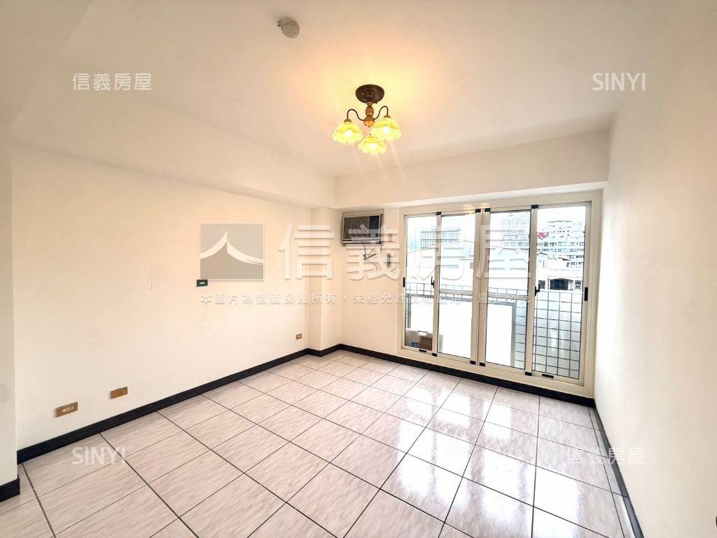 ｛小資｝電梯兩房美裝潢房屋室內格局與周邊環境