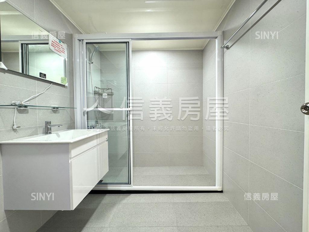 ｛小資｝電梯三房美裝潢房屋室內格局與周邊環境