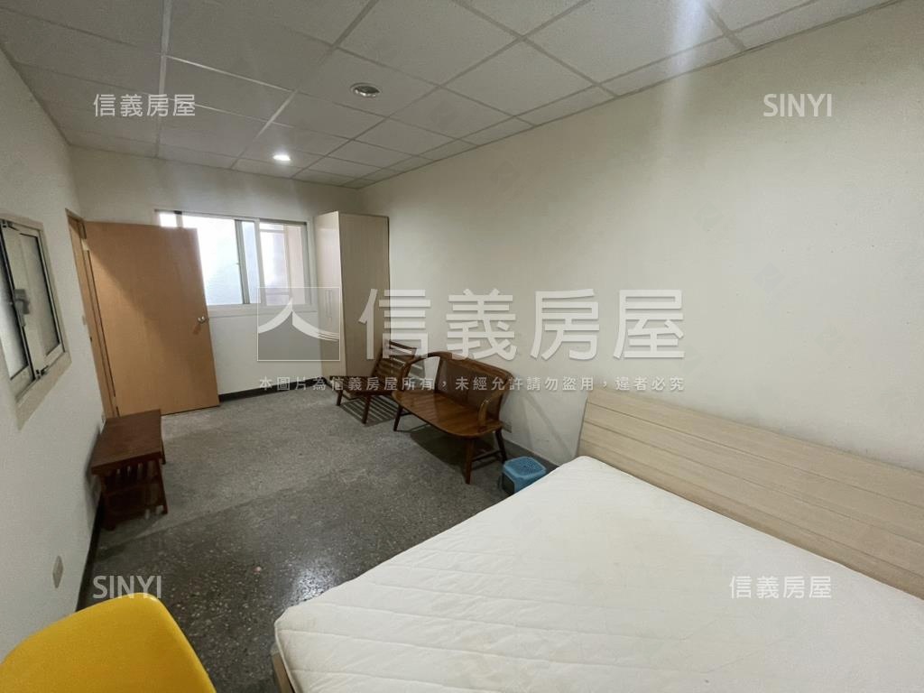 近正德高中騎樓透天房屋室內格局與周邊環境