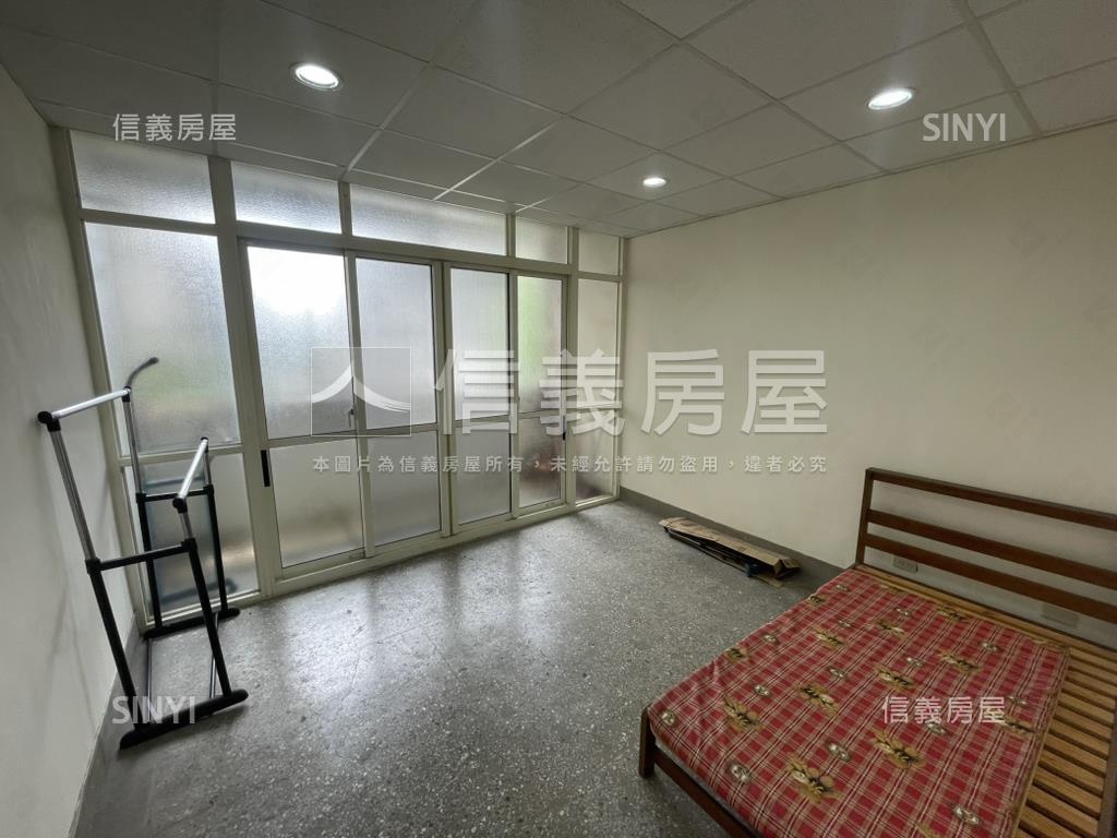 近正德高中騎樓透天房屋室內格局與周邊環境