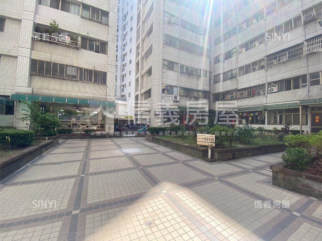 大里陽光三房車位房屋室內格局與周邊環境