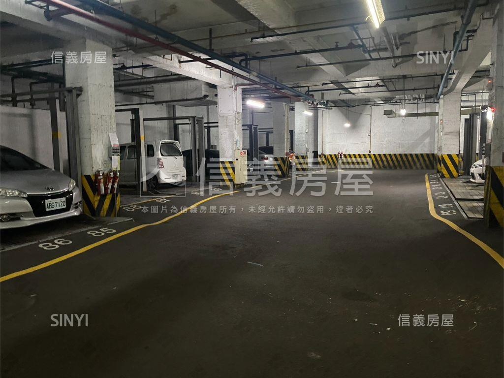 大里陽光三房車位房屋室內格局與周邊環境