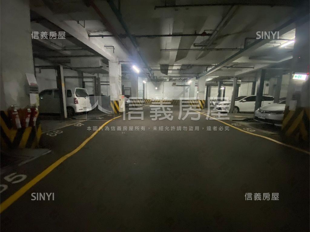 大里陽光三房車位房屋室內格局與周邊環境