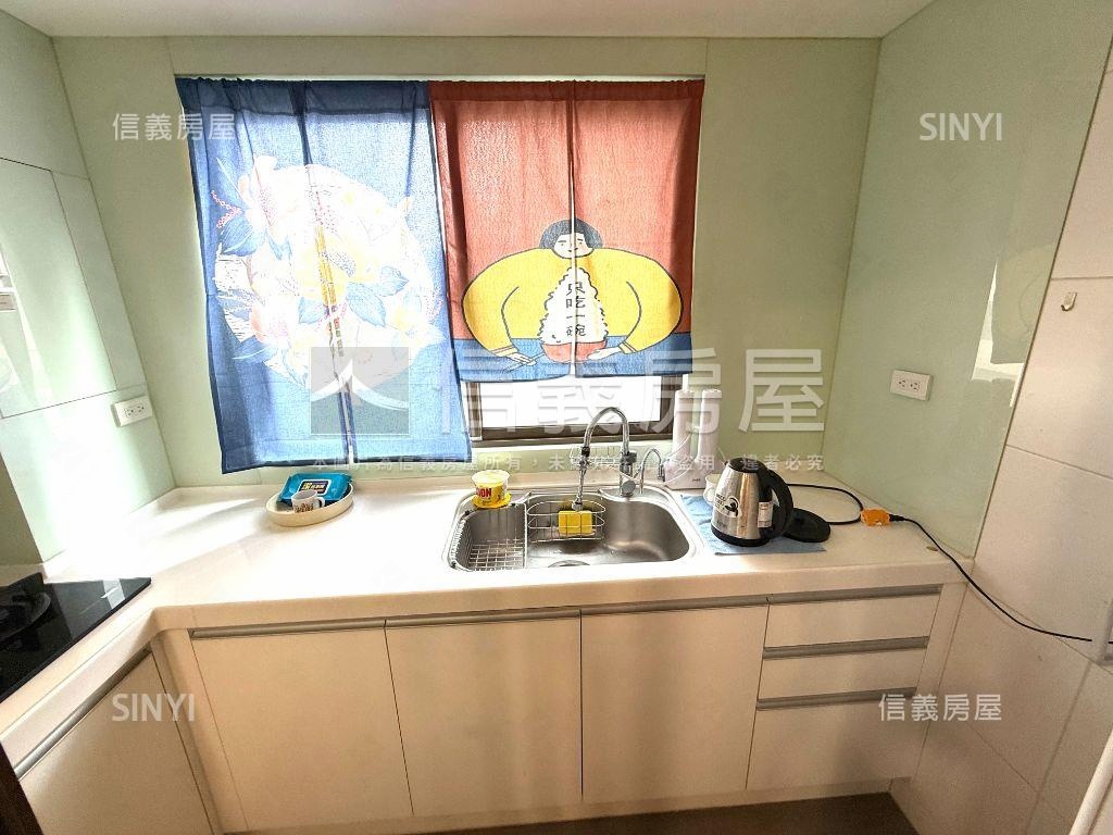 長昇里居雙車位美屋房屋室內格局與周邊環境
