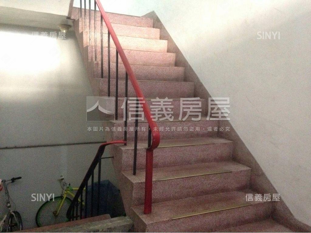 大安區近捷運三房大空間房屋室內格局與周邊環境