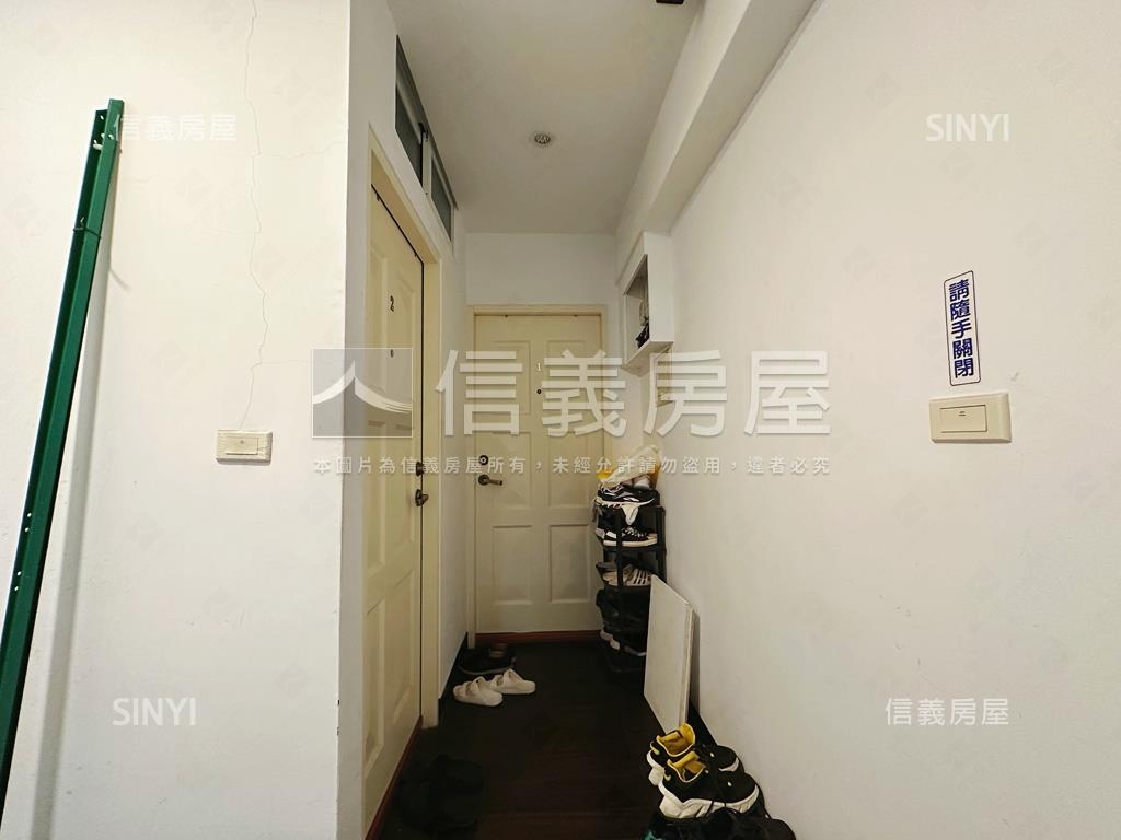 鼓山近輕軌黃金１＋２樓店房屋室內格局與周邊環境