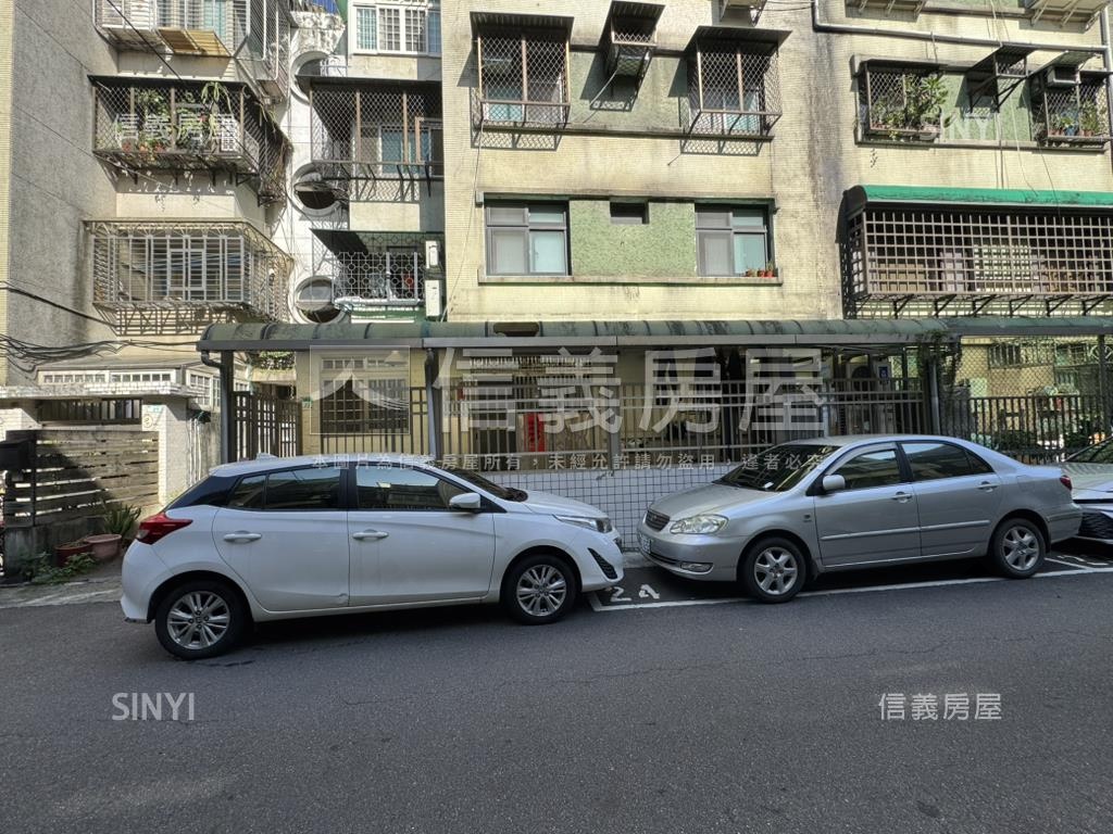 國泰一樓門前方便停車房屋室內格局與周邊環境