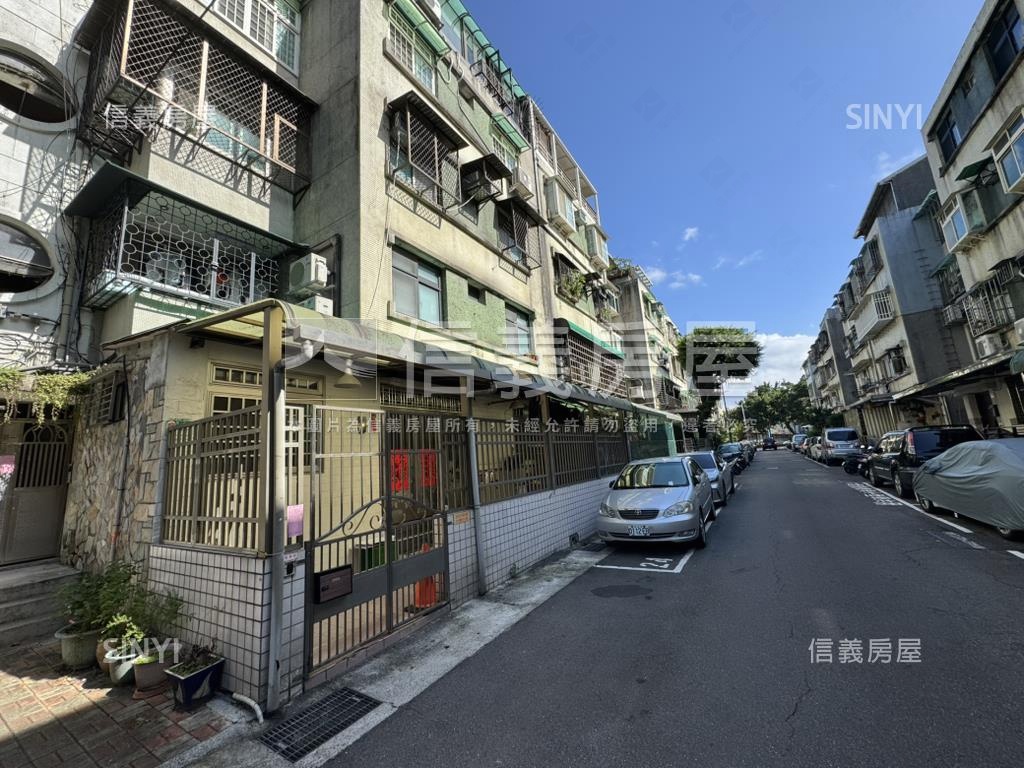 國泰一樓門前方便停車房屋室內格局與周邊環境