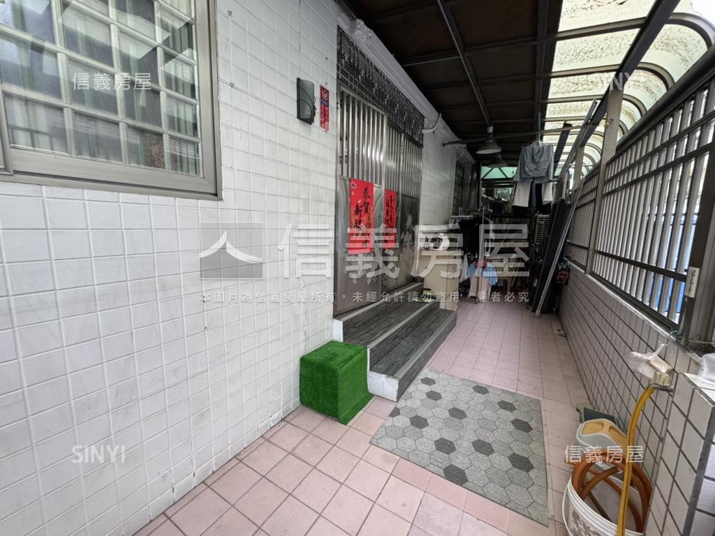 國泰一樓門前方便停車房屋室內格局與周邊環境