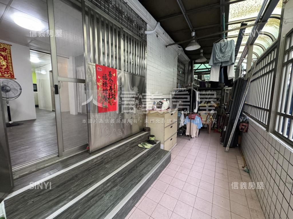 國泰一樓門前方便停車房屋室內格局與周邊環境