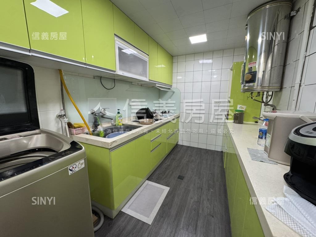 國泰一樓門前方便停車房屋室內格局與周邊環境