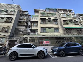 國泰一樓門前方便停車