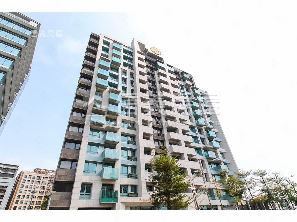 內湖五期｜正面公園綠意房屋室內格局與周邊環境