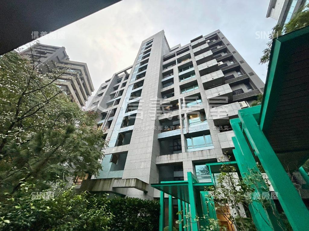 內湖五期｜正面公園綠意房屋室內格局與周邊環境