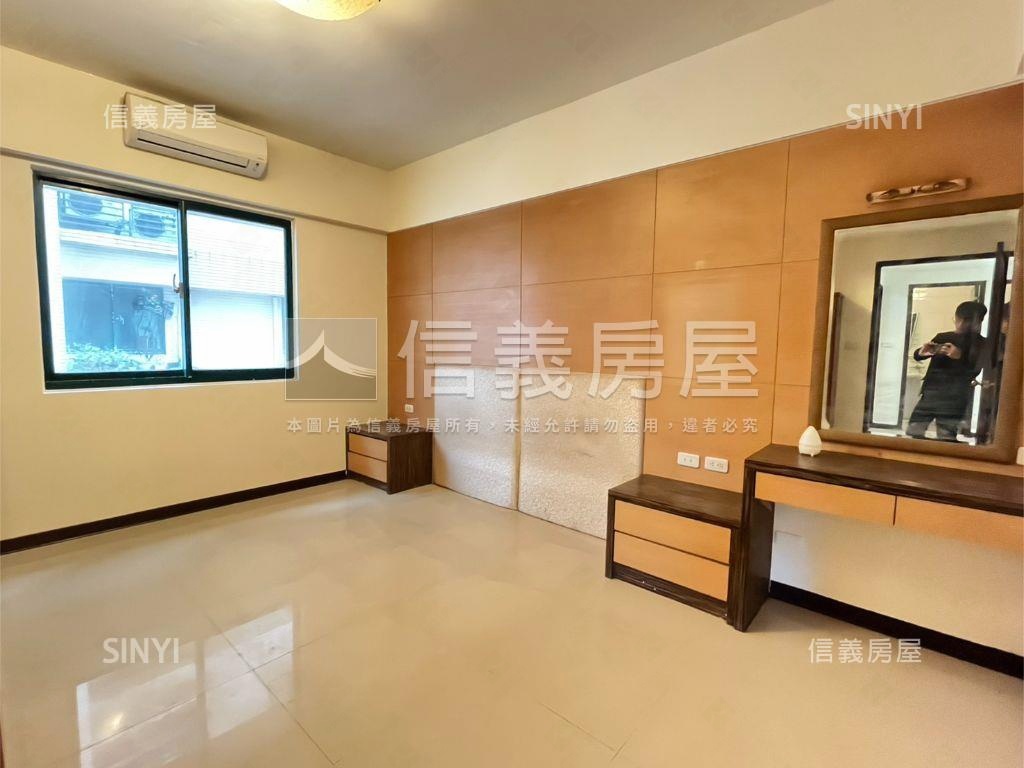 復旦高中旁景觀大四房車位房屋室內格局與周邊環境