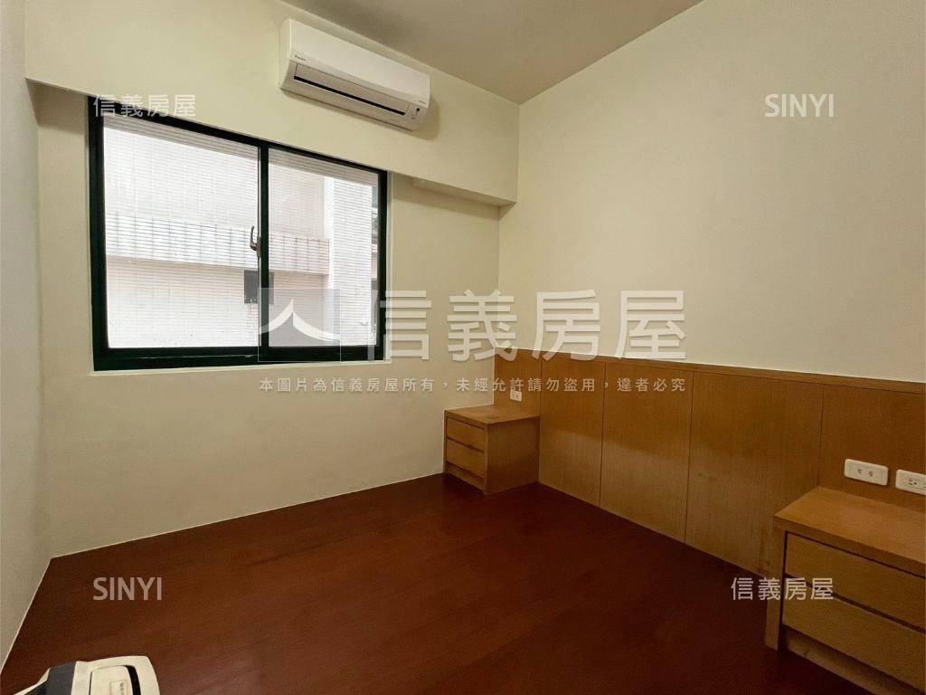 復旦高中旁景觀大四房車位房屋室內格局與周邊環境