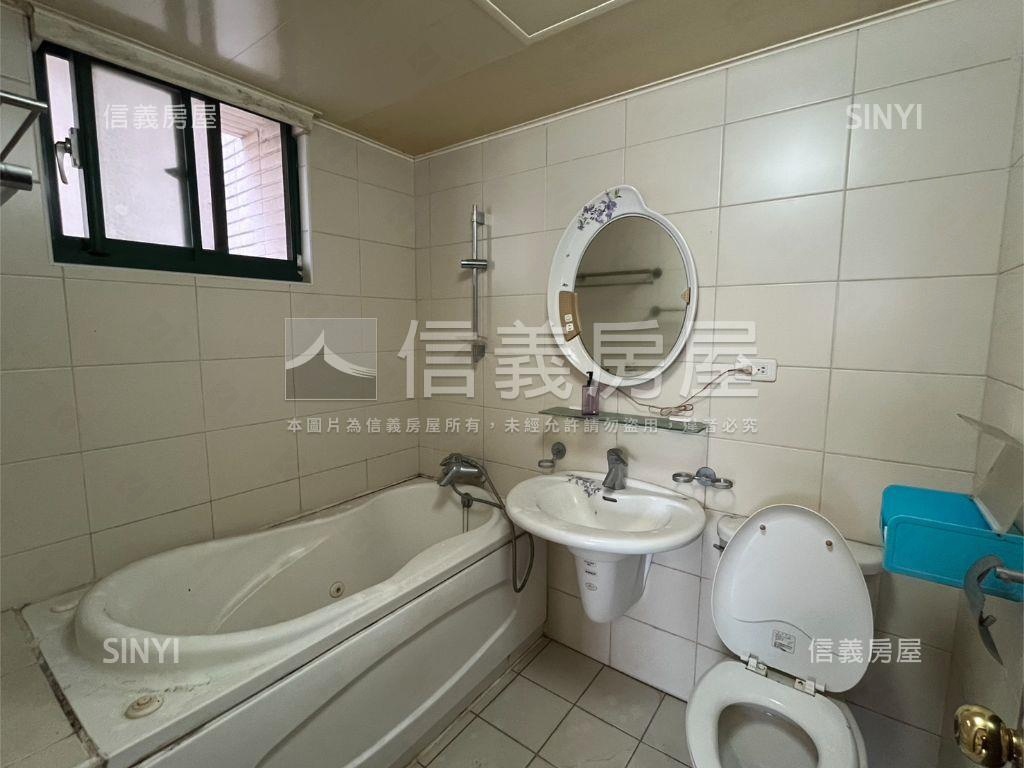 復旦高中旁景觀大四房車位房屋室內格局與周邊環境