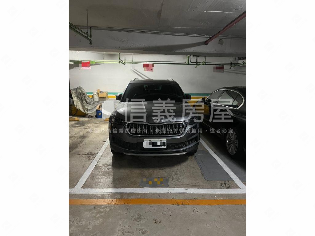 復旦高中旁景觀大四房車位房屋室內格局與周邊環境