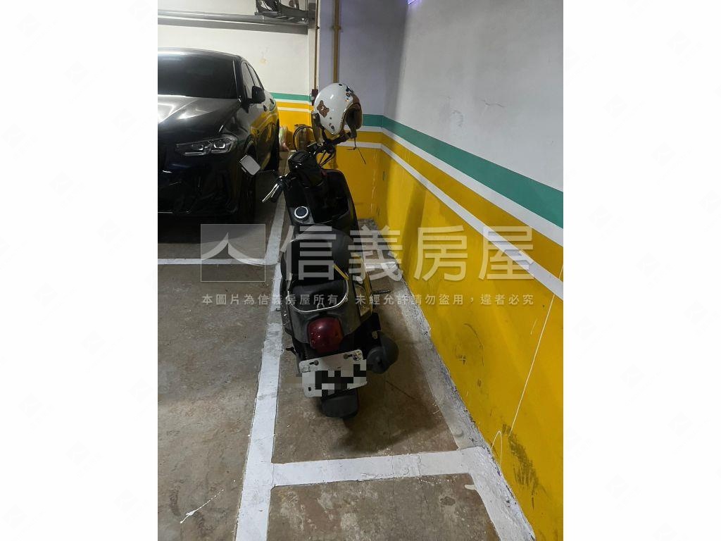 復旦高中旁景觀大四房車位房屋室內格局與周邊環境