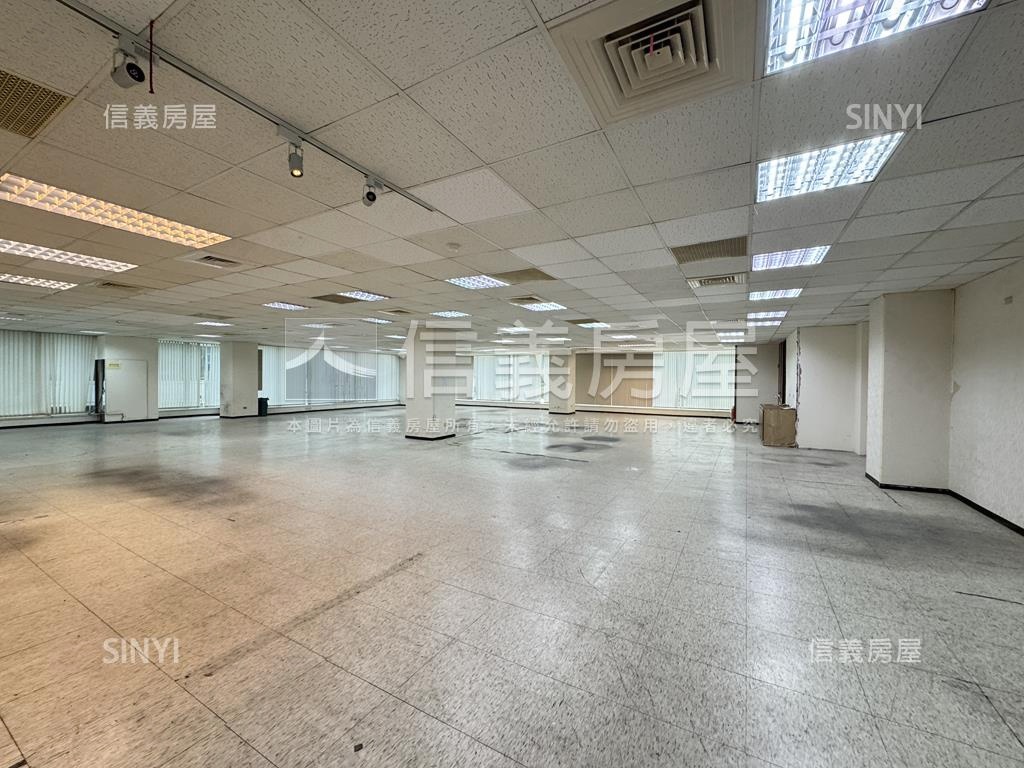 世界經貿中心邊間財源滾滾房屋室內格局與周邊環境