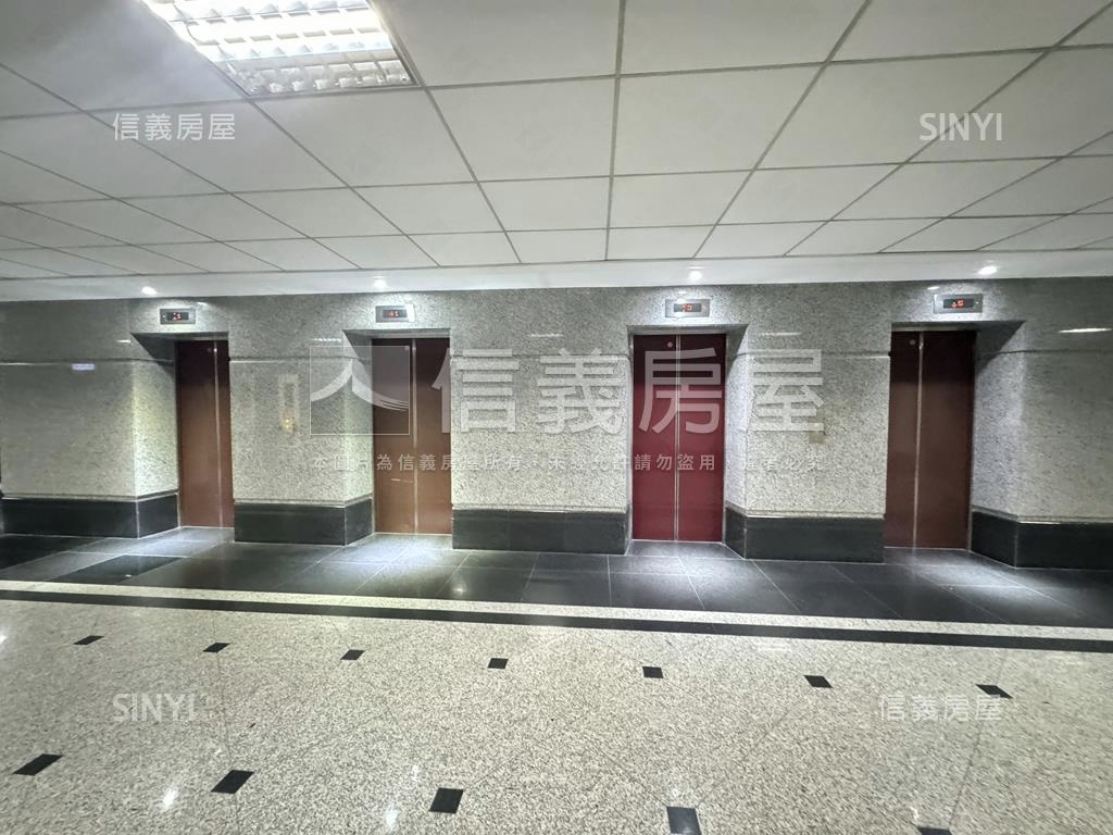 世界經貿中心邊間財源滾滾房屋室內格局與周邊環境